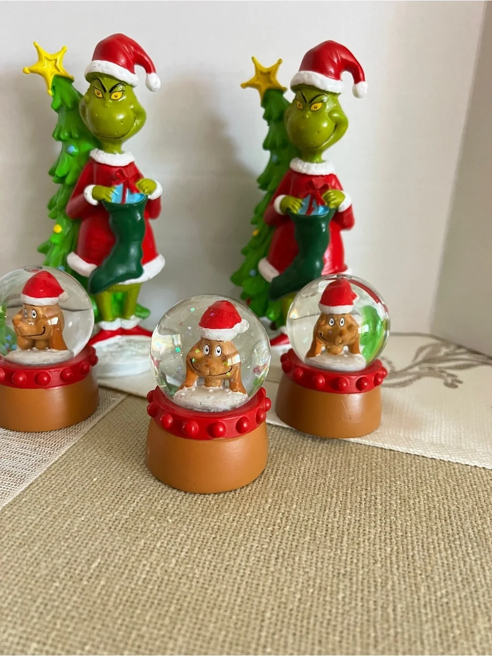 Lot of 5 The Grinch Christmas Figurine Dr Seuss Santa 6.5